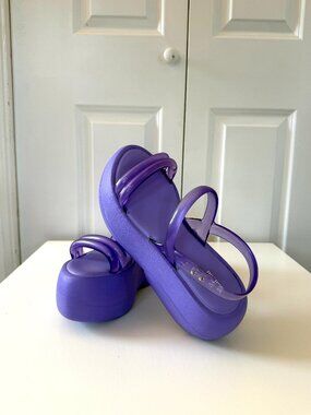 Melissa Airbubble Platform Sandals — Lilac